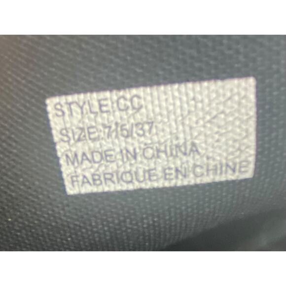 black vegan leather lace up boots glossy flat sole size 7 witchcore - Picture 8 of 8